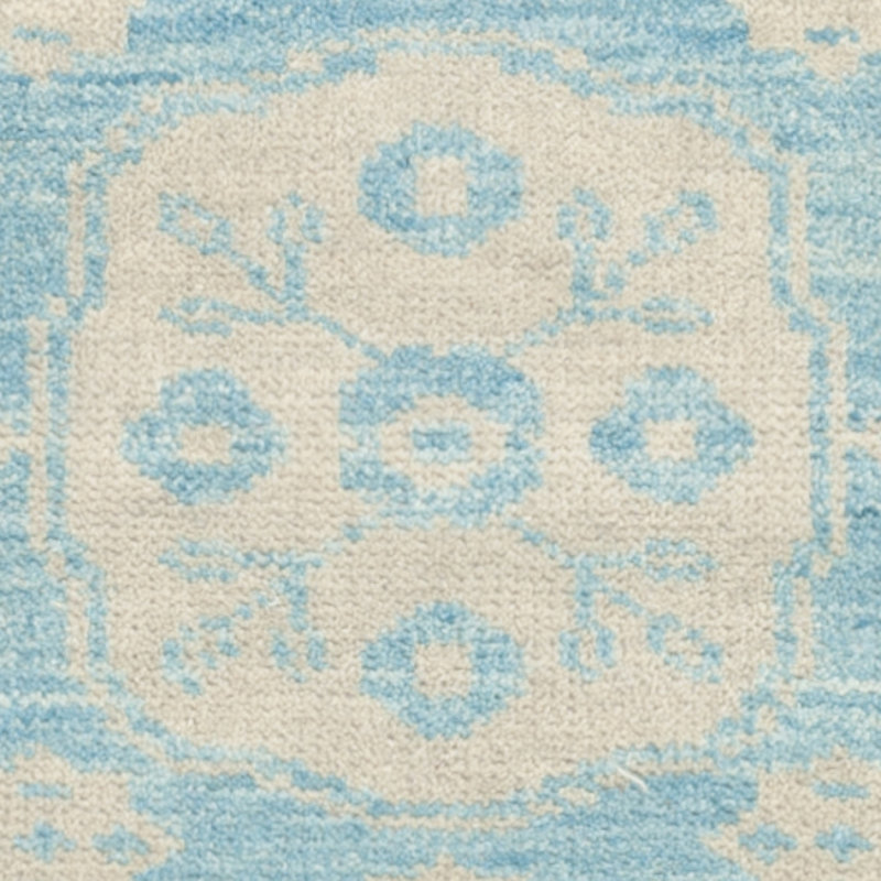 Kenya Hand Knotted Wool/Cotton Floral Rug in Light blue, Rectangle 3' x 5'