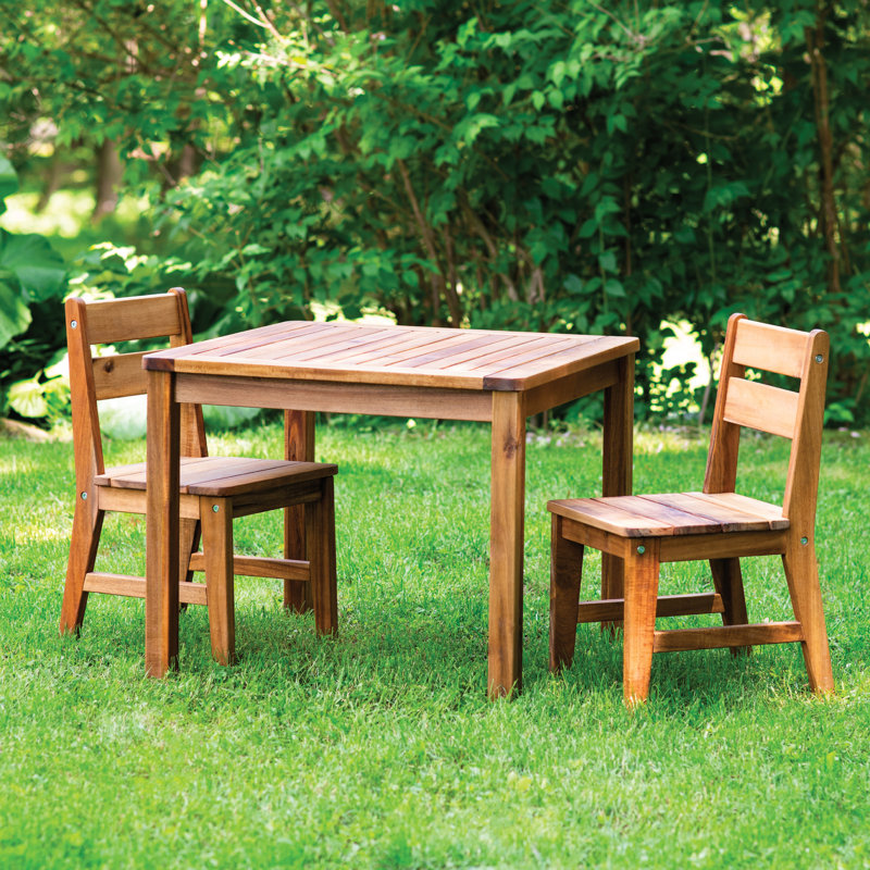 Table carrée et chaises d'extérieur Acadia