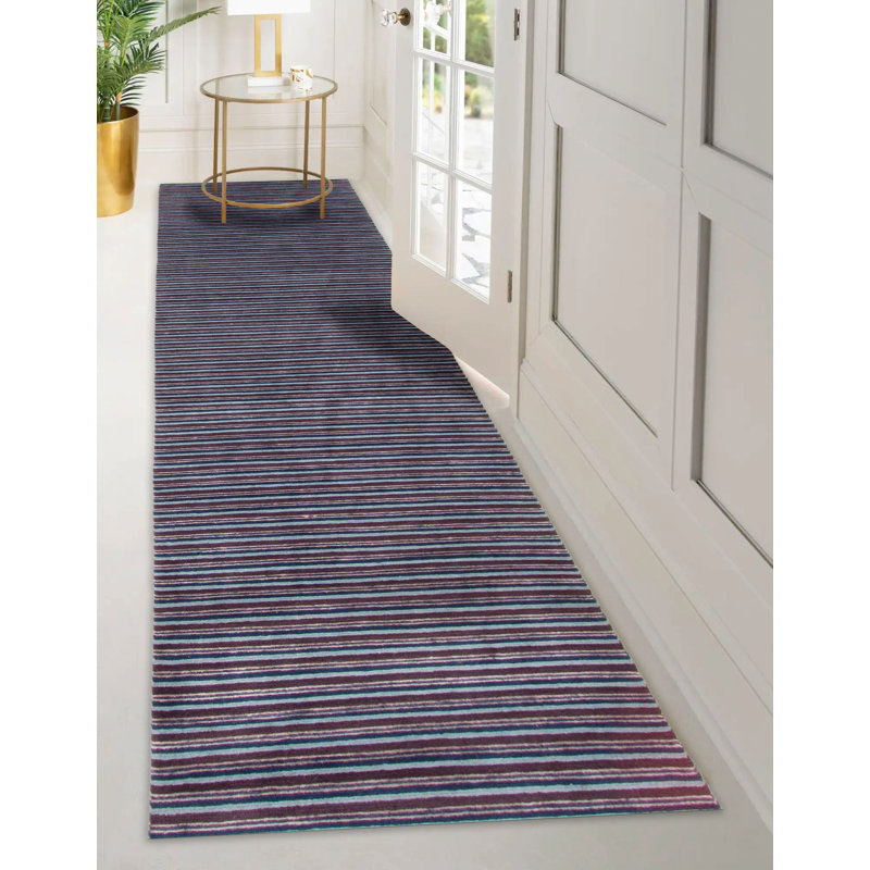 Tapis bleu marine Opulence 3 pi 2 po x 11 pi 6 po