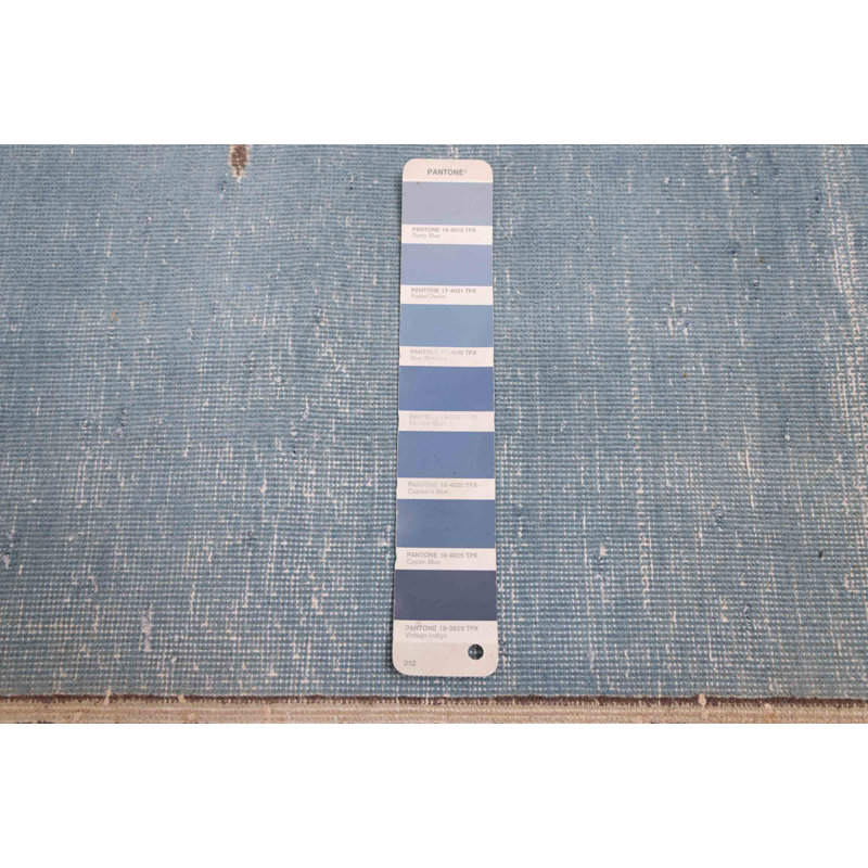 Tapis bleu ciel Antalya 8 pi 5 po x 11 pi 1 po