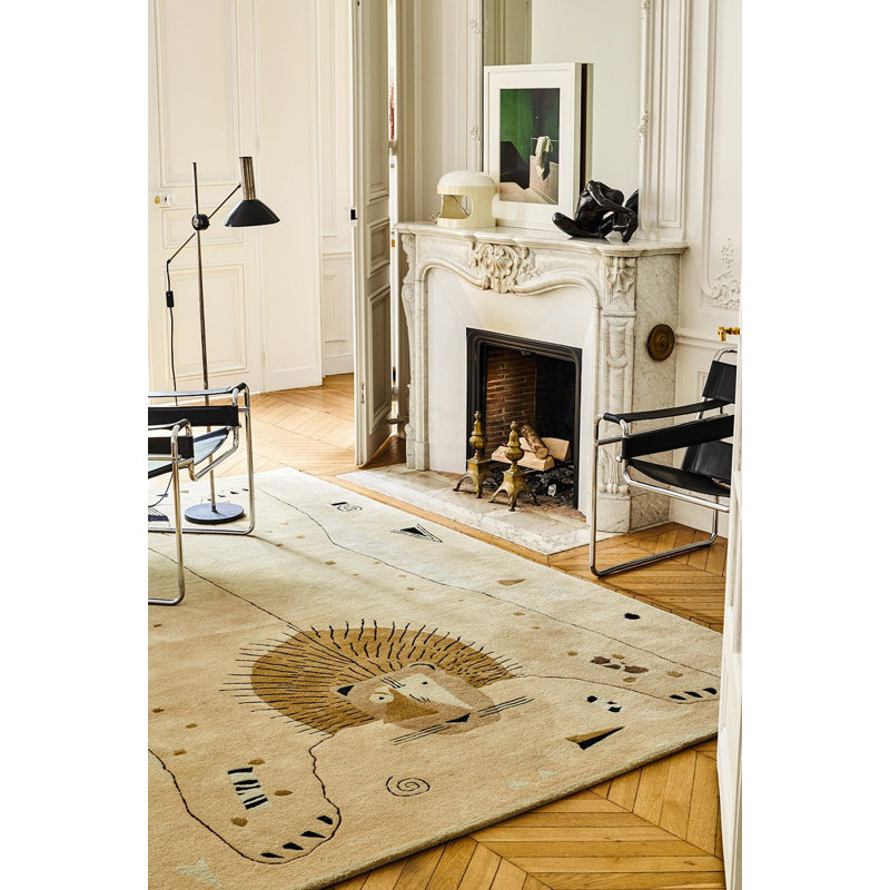 Lion Wool Area Rug in Beige, Rectangle 6'7" x 9'10"