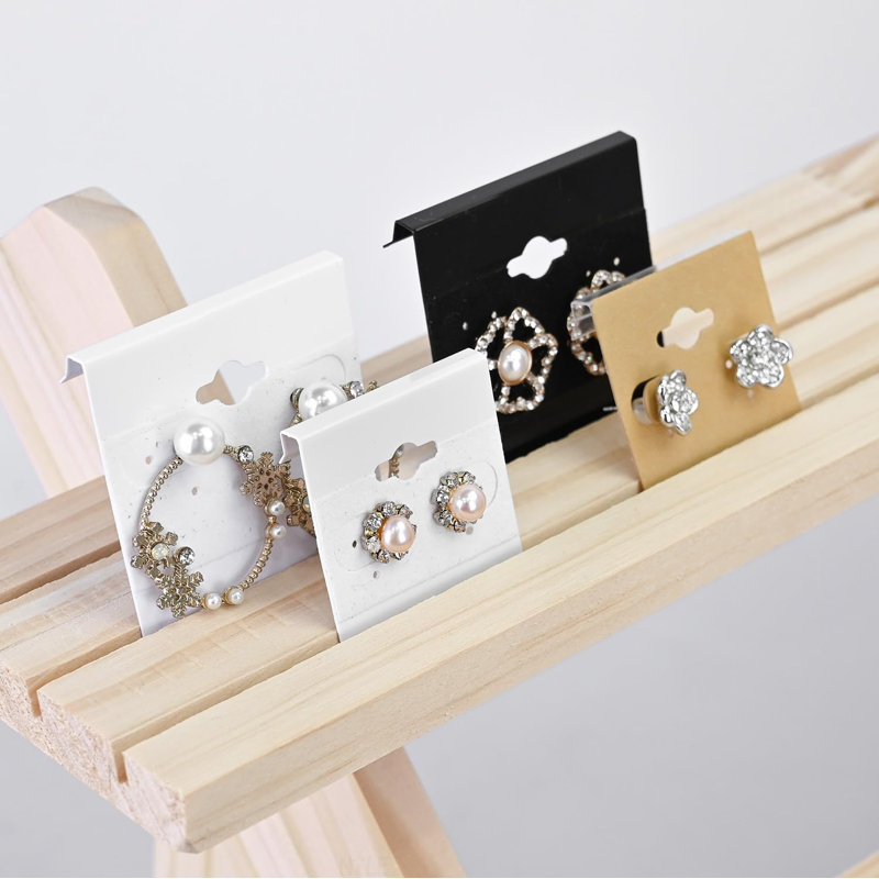 Présentoir à cartes en bois pour boucles d'oreille