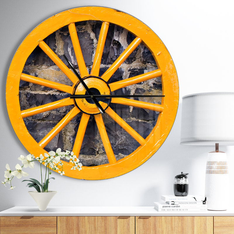 Horloge murale Swigart Farmhouse Designart, Moyen