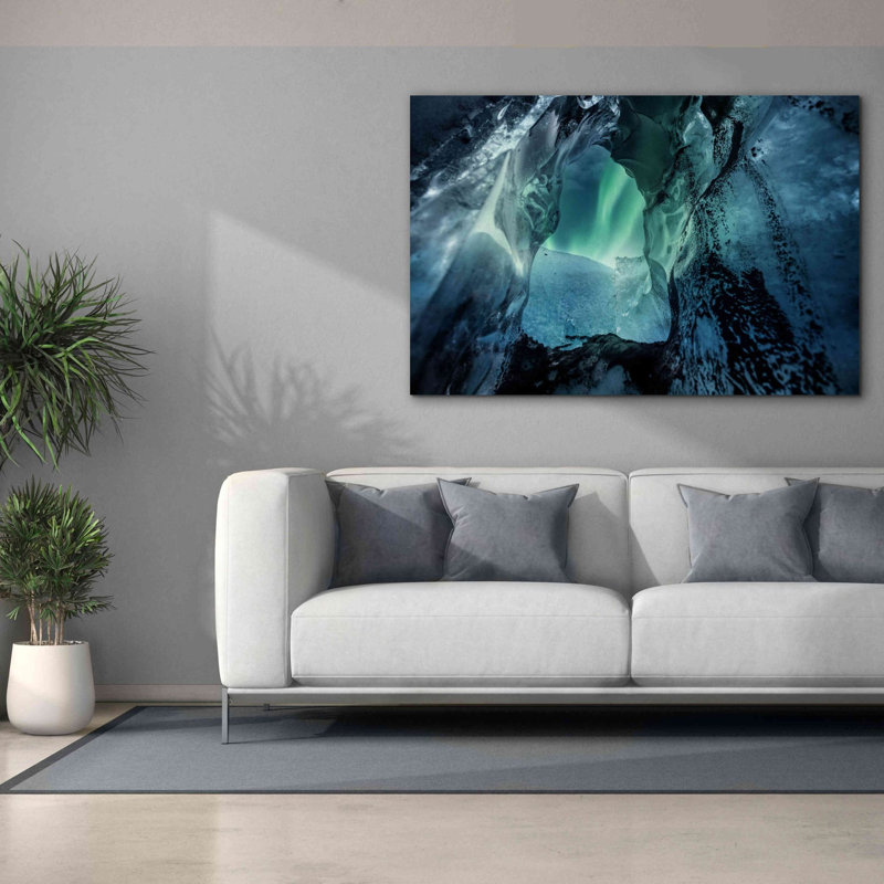 «Northern Lights Aurora Borealis Over Glacier Ice 3» par Epic Portfolio, estampe numérique sur toile