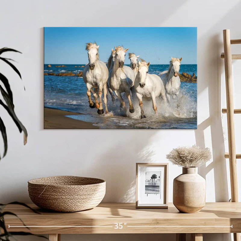 Brampt Camargue Horses, H 16 po x l 24 po