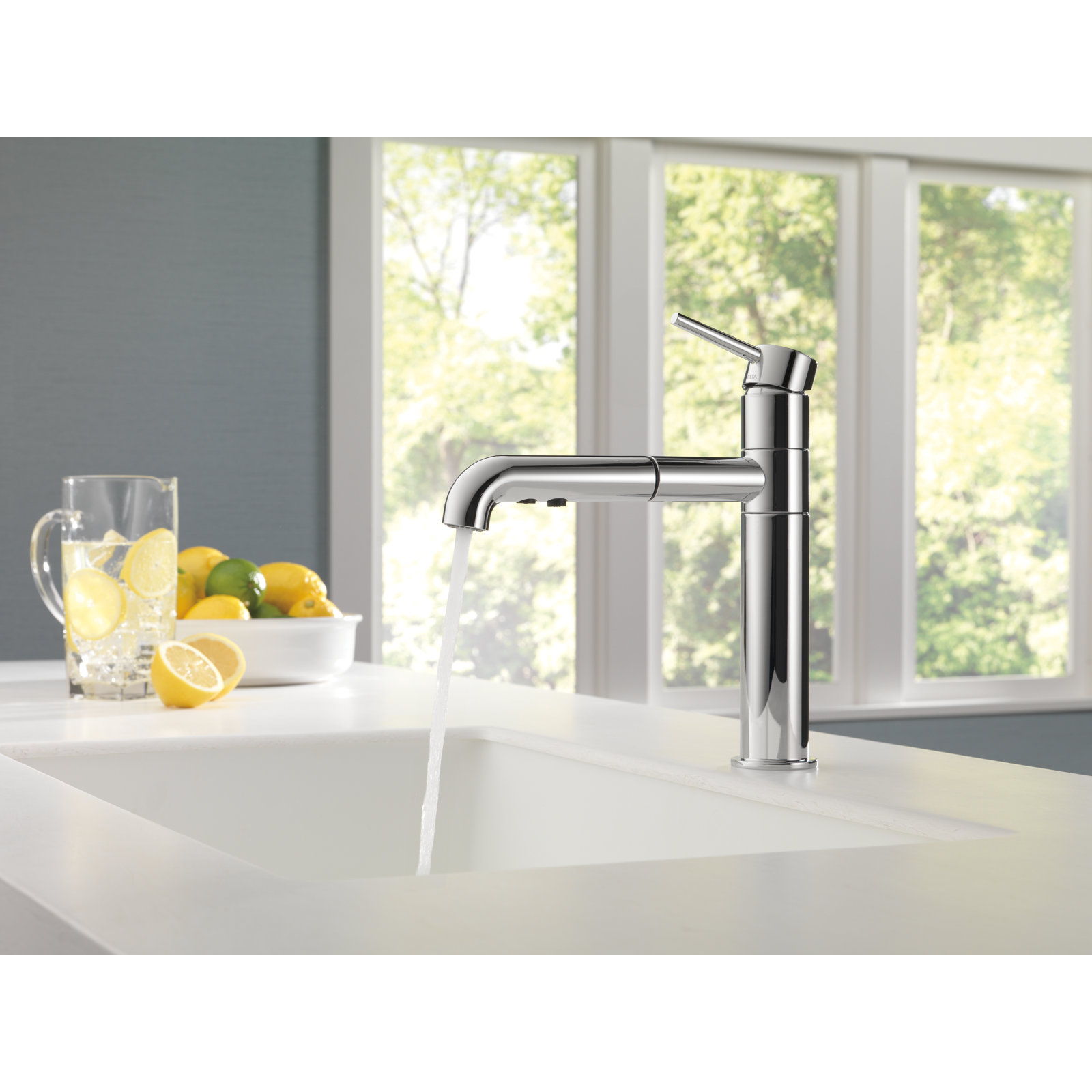 Trinsic Pull-Out Kitchen Faucet, Chrome