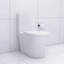 Toilette allongée une pièce - blanc-129933539