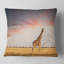 Simple girafe dans la savane - Coussin imprimé animal-29891405-29891402