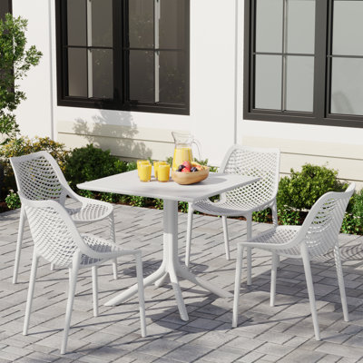 Ensemble repas carré pour 4 personnes