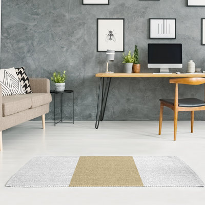 Tapis gold area