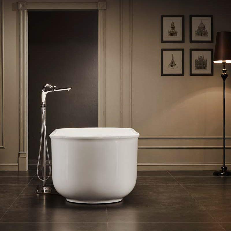 67'' x 31.5'' Freestanding Soaking Acrylic Bathtub, White / White Drain