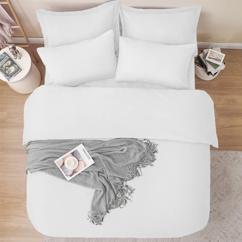 Premium 4-Piece Ultra-Soft Microfiber Duvet Complete Cover Set, King Duvet Cover + 3 Additional Pieces, White