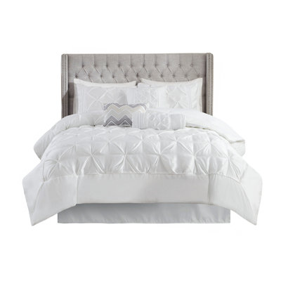 7 Piece Tufted Comforter Set White Cal King