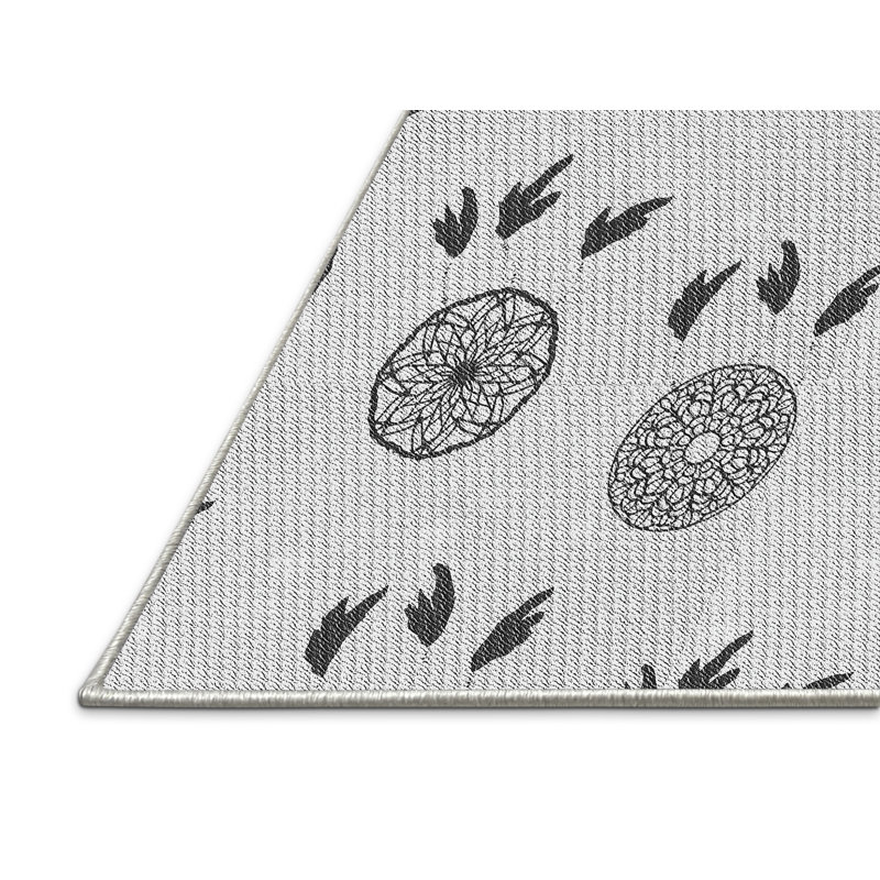 Tapis blanc/noir à motifs, Rectangle 4 pi x 6 pi