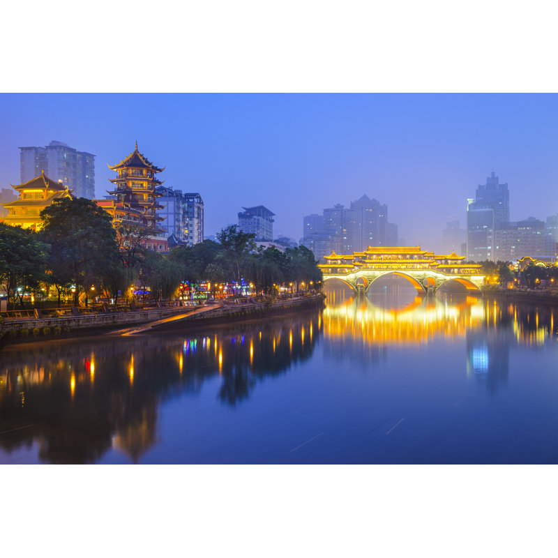 Chuckie Chengdu Cityscape in China - Photographie sur toile tendue, H 20 po x l 30 po