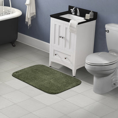 Mccluney Soft Nylon Machine Washable Non- Slip Bath Rug/Mat