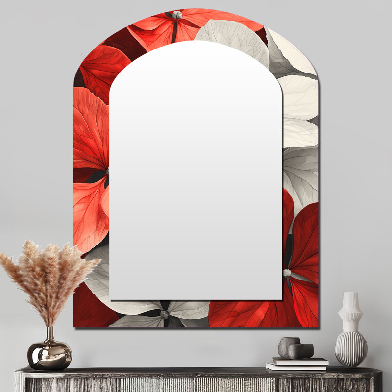 Monogramme d'hydrangée rouge pétale I - miroir mural hydrangée, miroir décoratif asymétrique rouge, impression d'art en métal