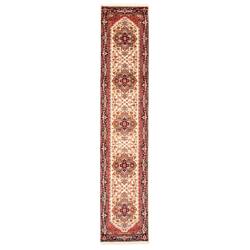 Tapis crème Serapi Heritage 2 pi 7 po x 12 pi 2 po
