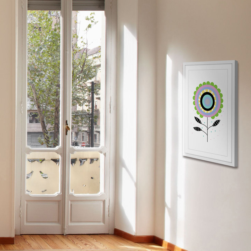 «Circle Flower» par Katarina Snygg, reproduction encadrée, H 36 po x l 24 po x P 1,5 po