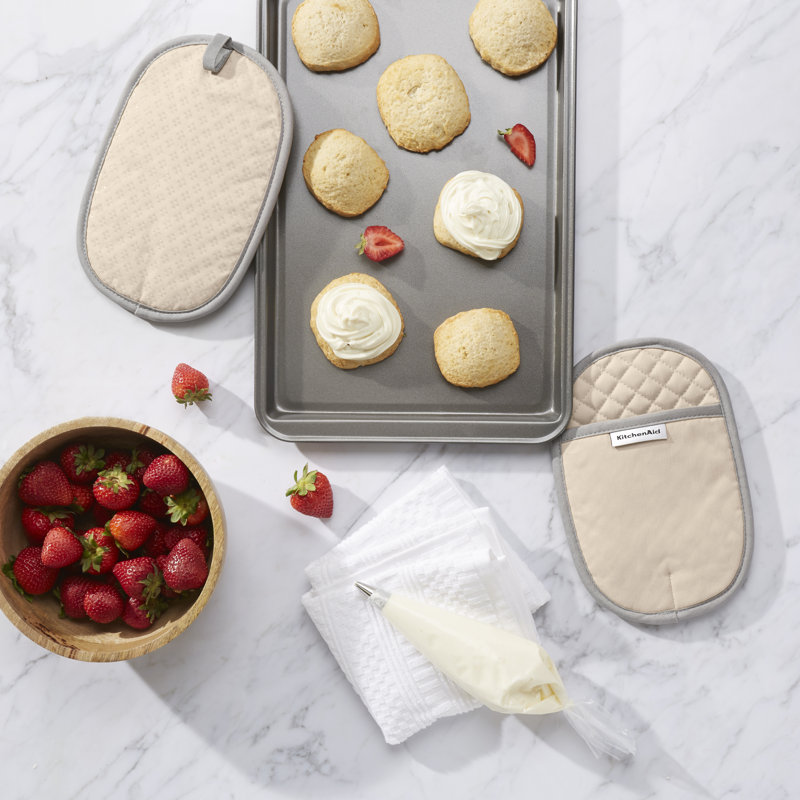 KitchenAid Asteroid Solid Diamond Potholder, Tan, 6.5" W x 10" L