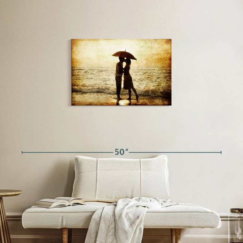 Hardie s'embrassant sous un parapluie, H 20 po x l 30 po