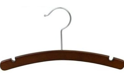 Cintre en bois pour chambre d'enfant pour robe / chandail / chandail