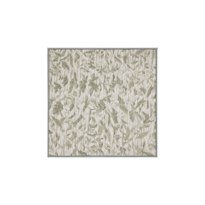 Tapis gris soyeux et moelleux