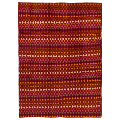 Tapis rouge Akhjah 6 pi 7 po x 9 pi 3 po