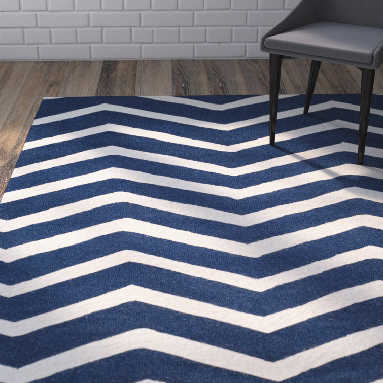 Sanyla Hand Tufted Wool Chevron Rug
