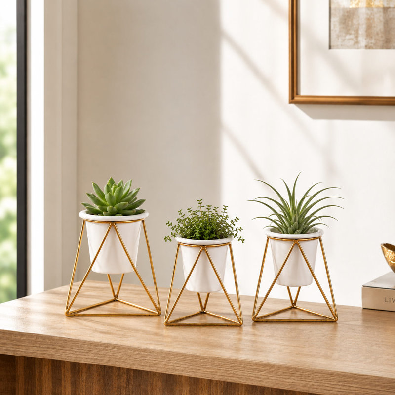 Stoller Metal Pot Planter