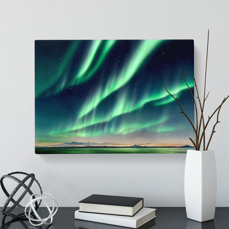 Wholesome Northern Lights - Wrapped Canvas
