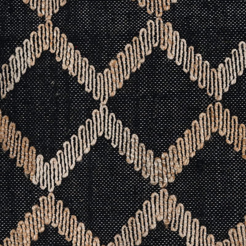 Geometric Area Rug in Black/Natural, Rectangle 5 'x 8'