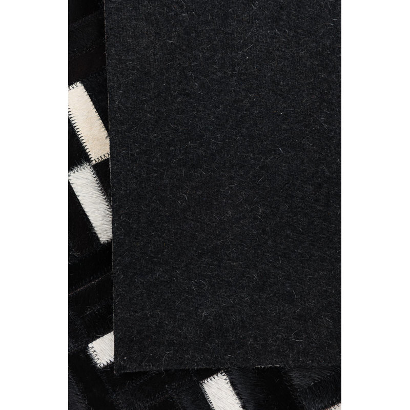 Tapis noir Orlowski