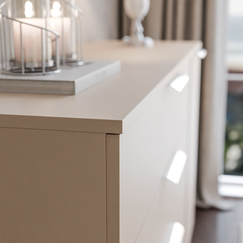 138 Sideboard, cashmere/ silver