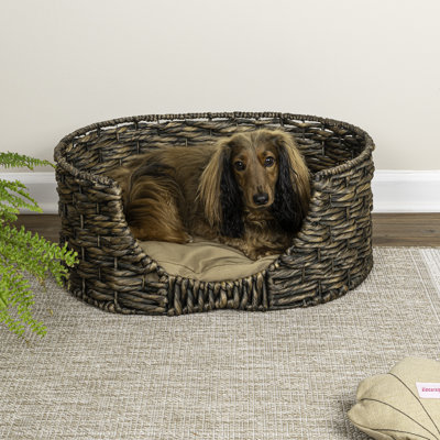Perri 24" x 18" Classic Farmhouse Handwoven Hyacinth Oval Pet Bed with Machine-Washable Cushion
