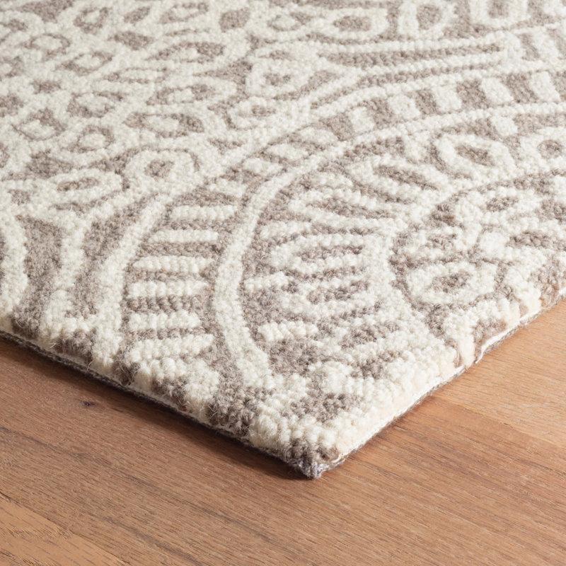 Temple Taupe Hand Micro Hooked Wool Rug, Rectangle 6' x 9'