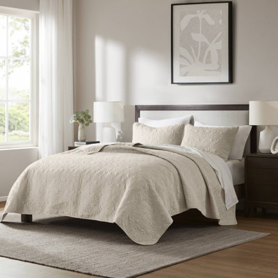Quebec Reversible Bedspread Set