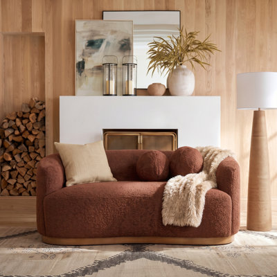 Canapé Berklie moderne incurvé de 162,5 cm de large avec base en bois massif et coussins ronds