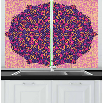 Pointed Kitchen Curtain