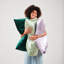Drap simple gris 100% satin - luxueux, froissé, lisse sur la peau, 1 drap plat de l 66 po x L 96 po, 4 taies d'oreiller luxueuses