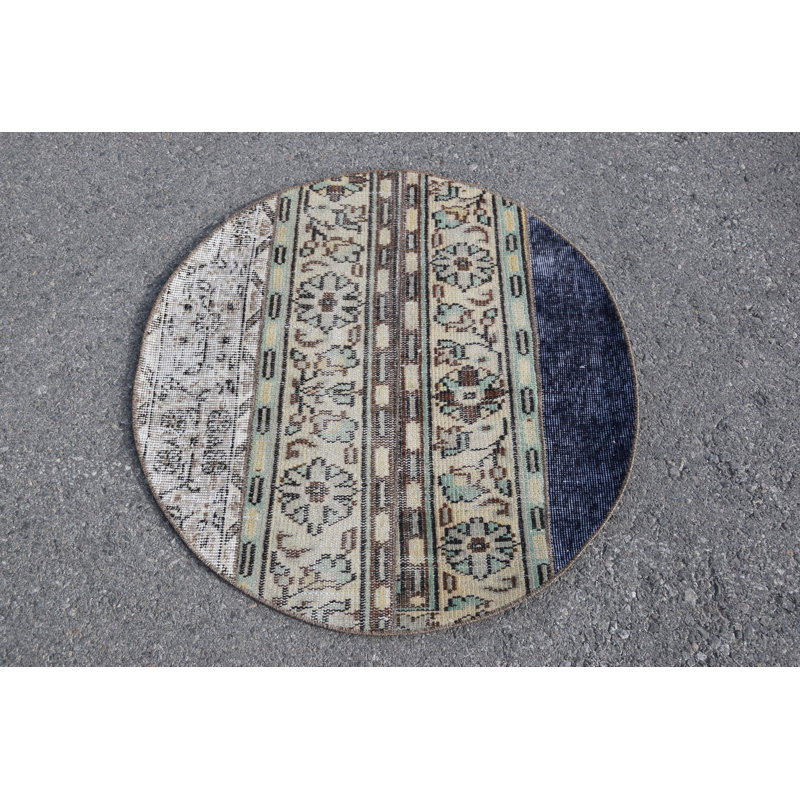 Authentic Vintage Turkish Oushak Rug - Handwoven Circle Design and Organic Dyes