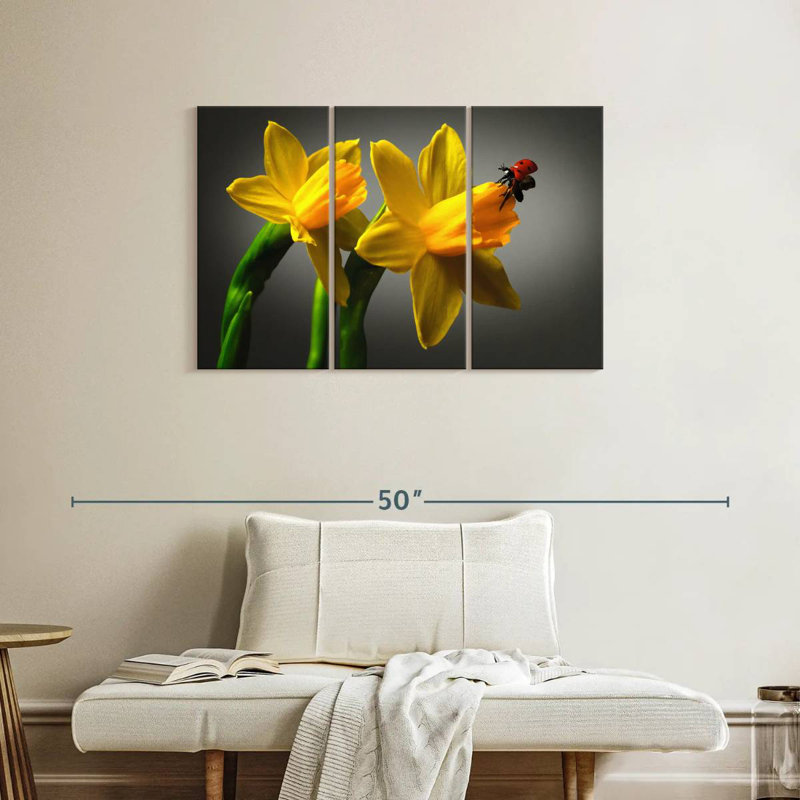 Harnek Ladybug On Daffodil, 24" H x 38" W