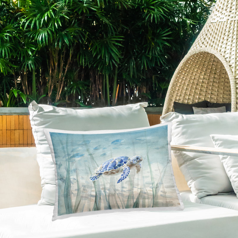 Coussin d'extérieur imprimé Stupell Industries Undersea Turtle Swim Design par Danhui Nai