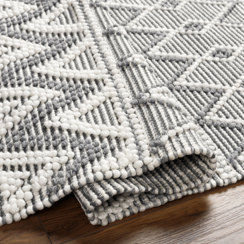 Chevron Area Rug in White, Runner 2'6" x 8'