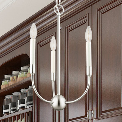 Lustre traditionnel / classique à 3 lumières de style bougie Balmers