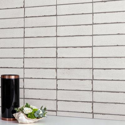 Daltile Iridescent Isles 2" x 9" Glazed Porcelain Wall Tile (36 PC Per Carton) (5.72 SQFT Per Carton)