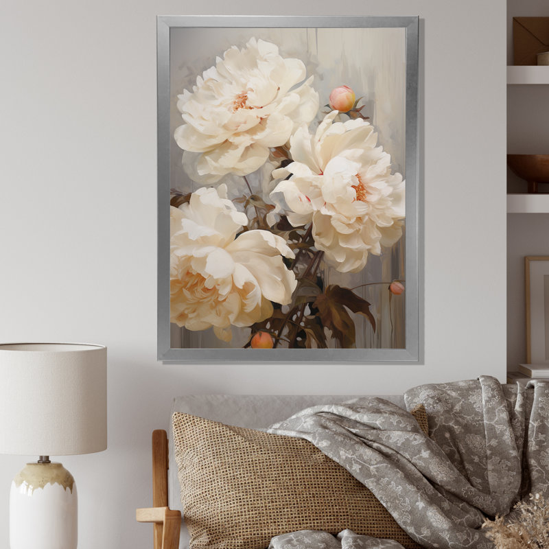 Pivoine parfumée beige IV sur toile, Cadre photo argenté, H 40 po x l 30 po x P 1,5 po