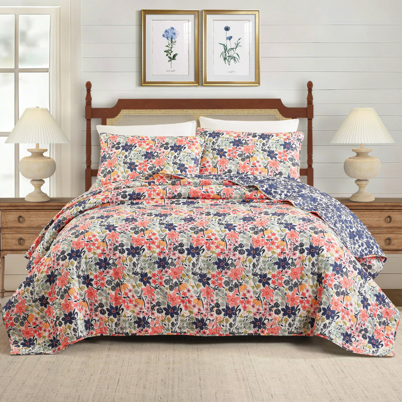 Marsh Hens Floral Reversible Quilt Set, King Quilt + 2 King Shams