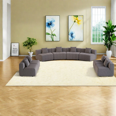 Canapé modulaire élégant et moderne en chenille, design spacieux et symétrique pour la maison