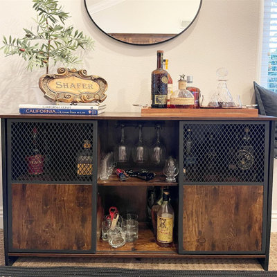 Buffet en bois brun rustique avec 2 portes coulissantes l 44 po Mera